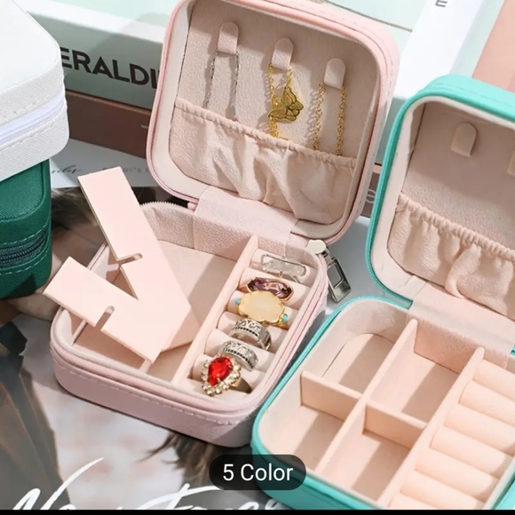 Travel Jewelry Box - Portable Mini Case for Travel - Picture 7 of 7